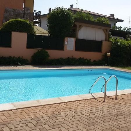 Appartamenti Fiordaliso Sirmione Habitación foto